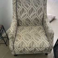 Small Grandma Chair