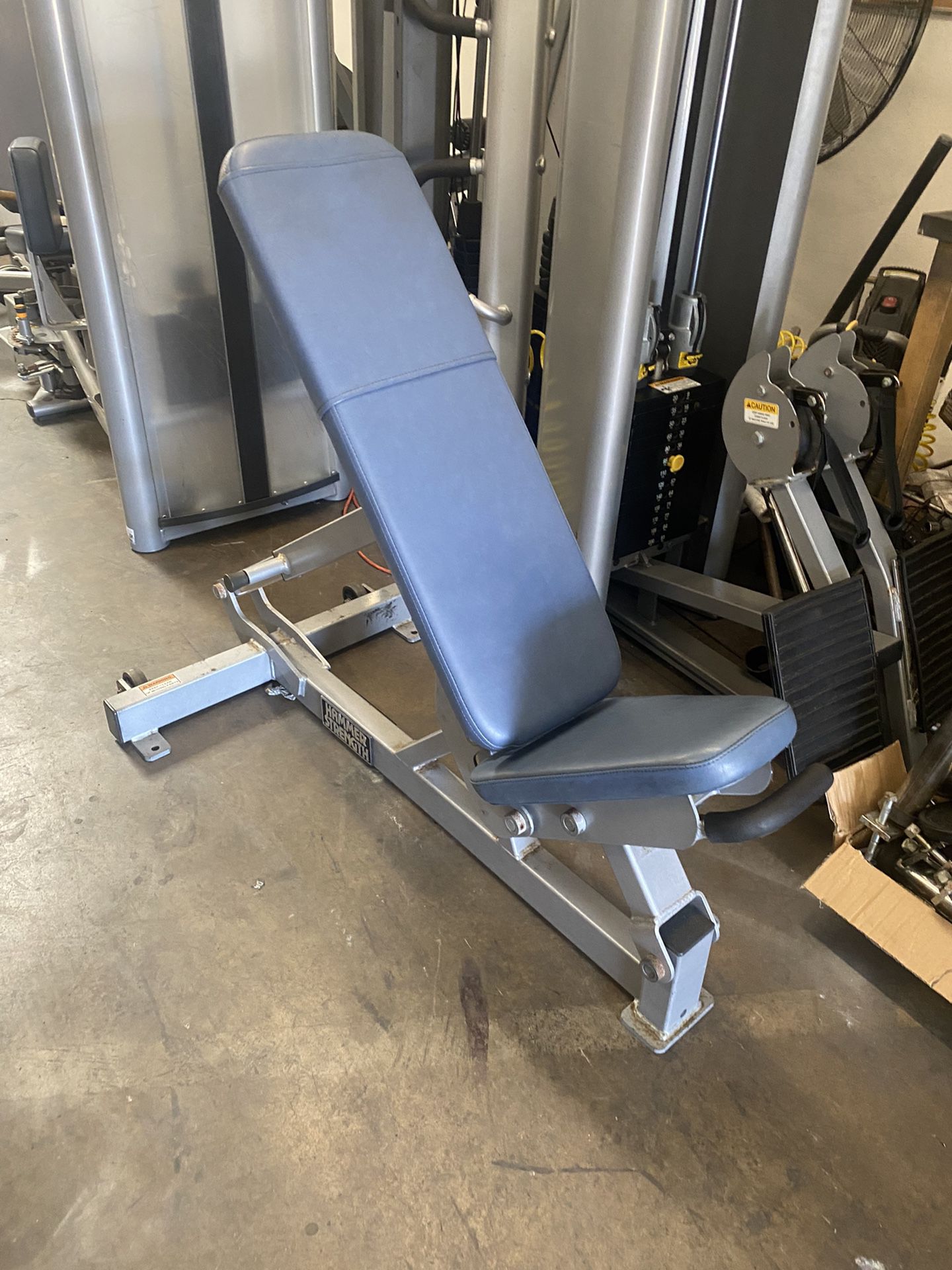 Hammer Strength Weight Bench, Commercial Gym Equipment for Sale in Santa Ana, CA - OfferUp
