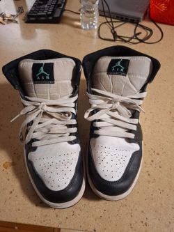 Mens size 10 Jordan's $40 obo