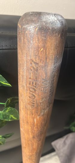 Louisville Slugger 