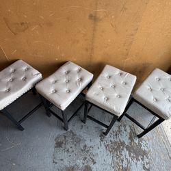 Stools / Bancos Para Barra