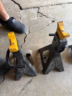 Car Jack Stand