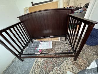 Convertible Wood Crib