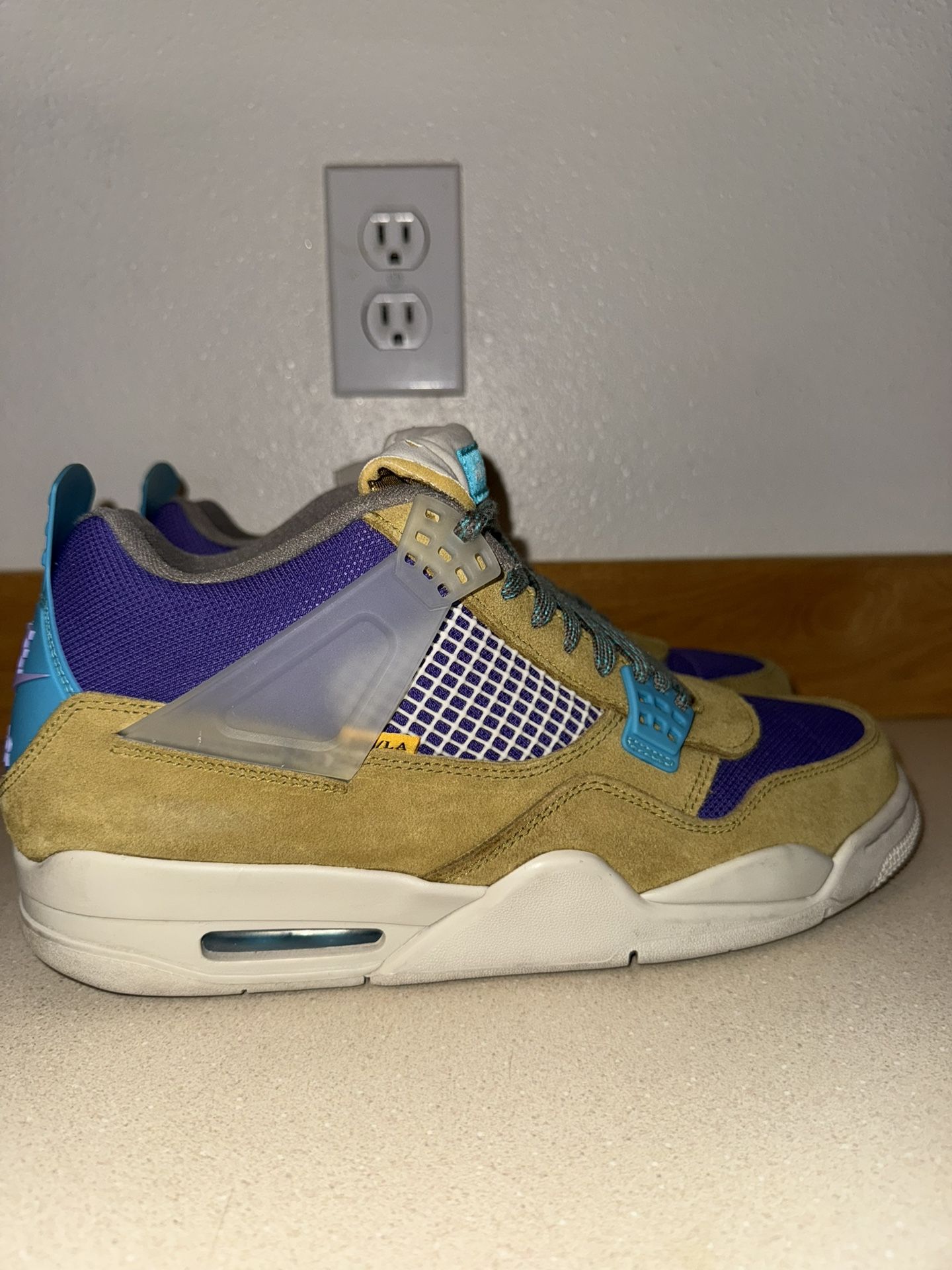 Union La x Air Jordan 4 Desert Moss 