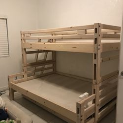 Solid wood bunk bed