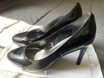 Women’s black high heels