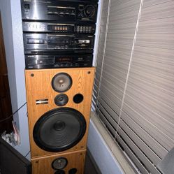 Pioneer Radio Receiver CD Player Speakers 