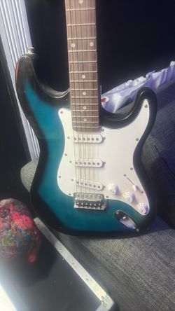 ZENY STRAT STYLE