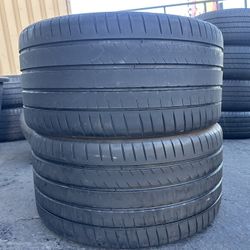 PAIR OF TIRE 305 35 20 MICHELIN 85% LIFE