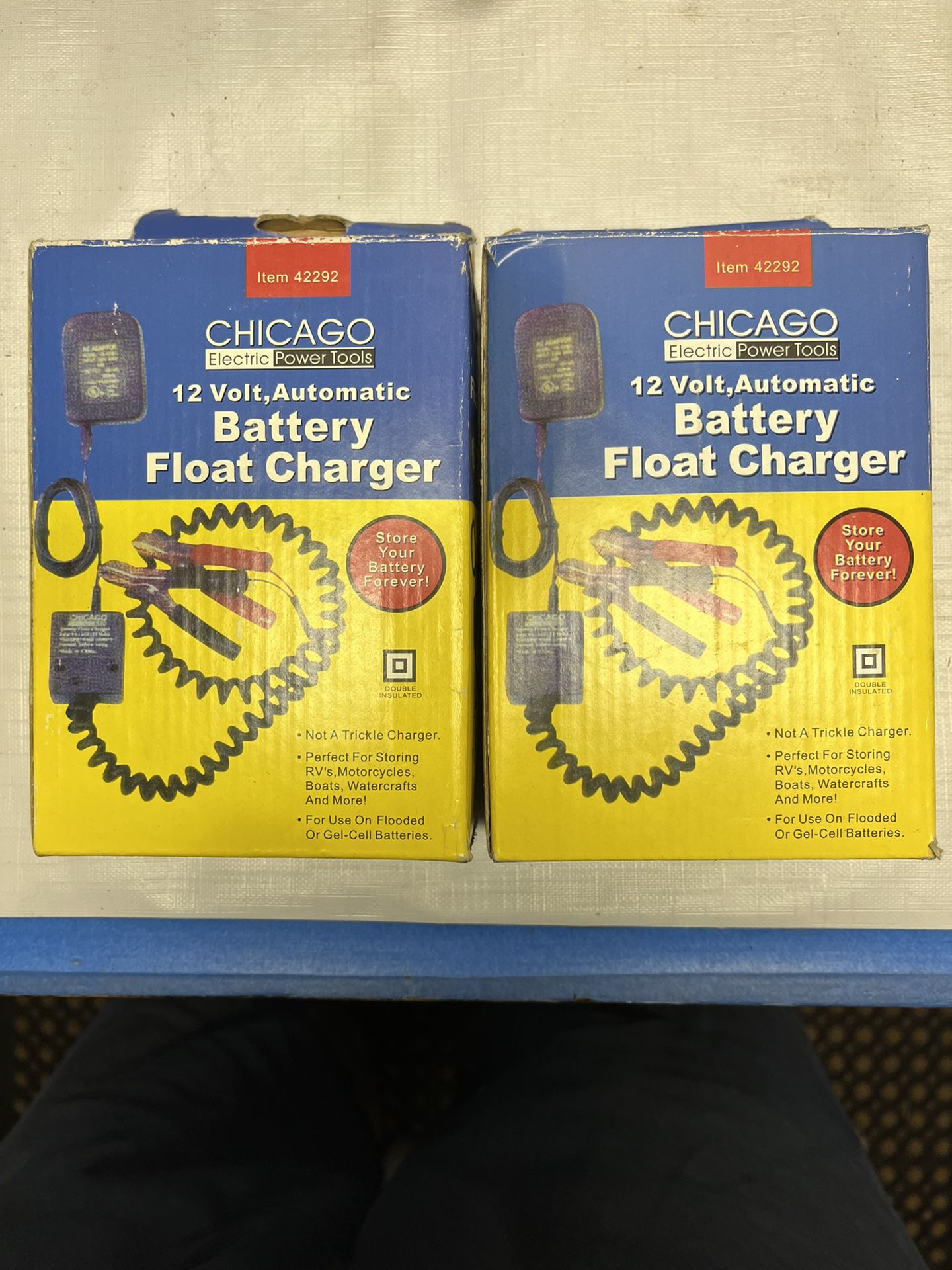 Chicago 12V Battery Float Charger