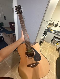 Yamaha FGX800C Acoustic-Electric Guitar with Gig Bag
