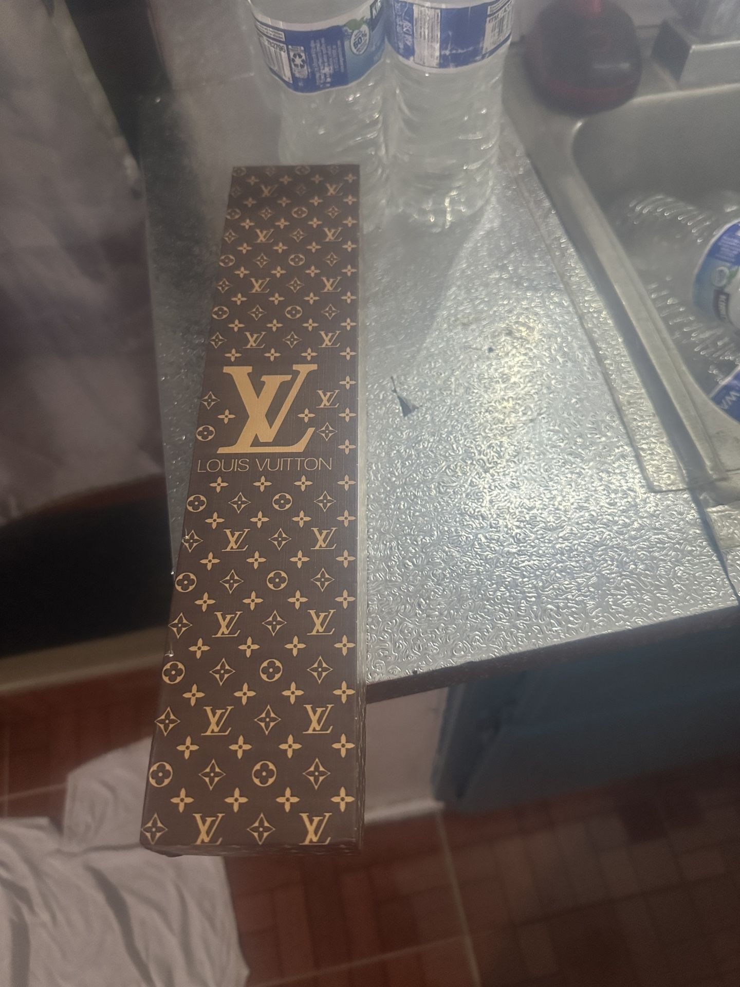 Louis Vuitton Umbrella (comes With A Original Box, Brand New)