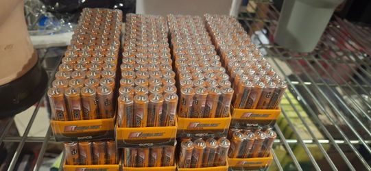Batteries AA AND AAA 60 BATTERIES PER Sleeve 