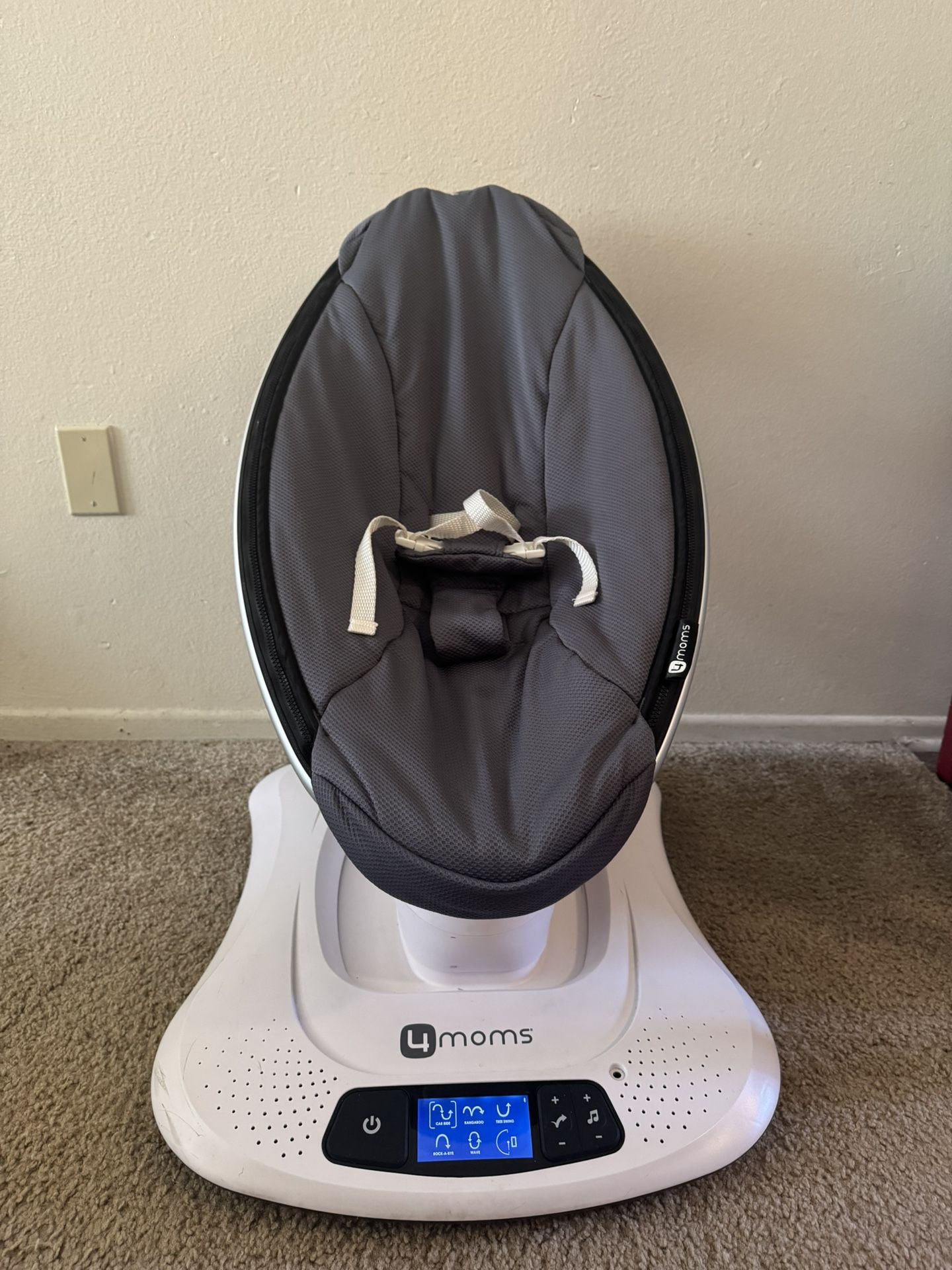 💤 4moms mamaRoo 4 Infant Seat – $80– Bluetooth + 5 Motions! 🍼
