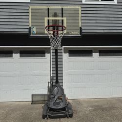Spalding Adjustable Basketball Hoop 