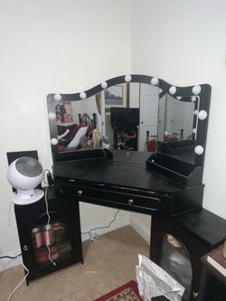 corner vanity