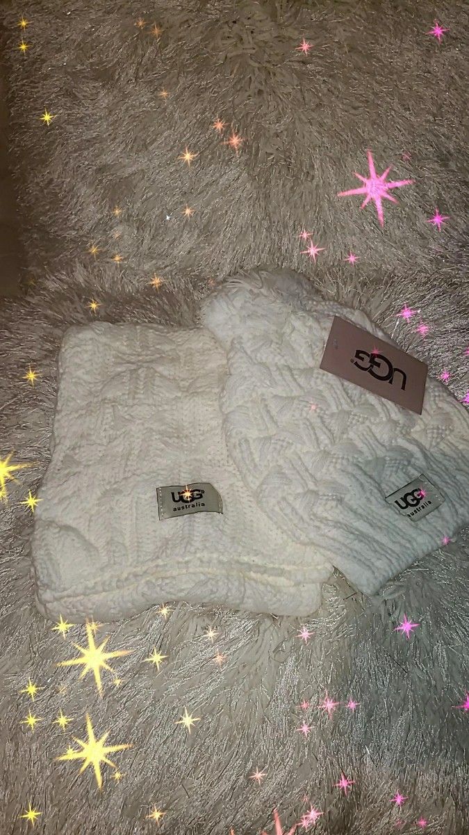 NEW UGG HAT AND SCARF SET (WHITE)