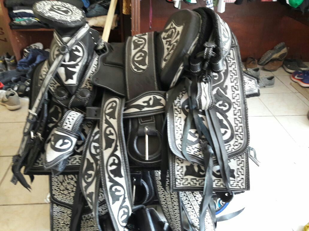 Silla de montar mexicana de caballo