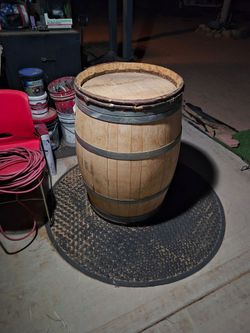 55 gallon Whiskey/Wine barrel