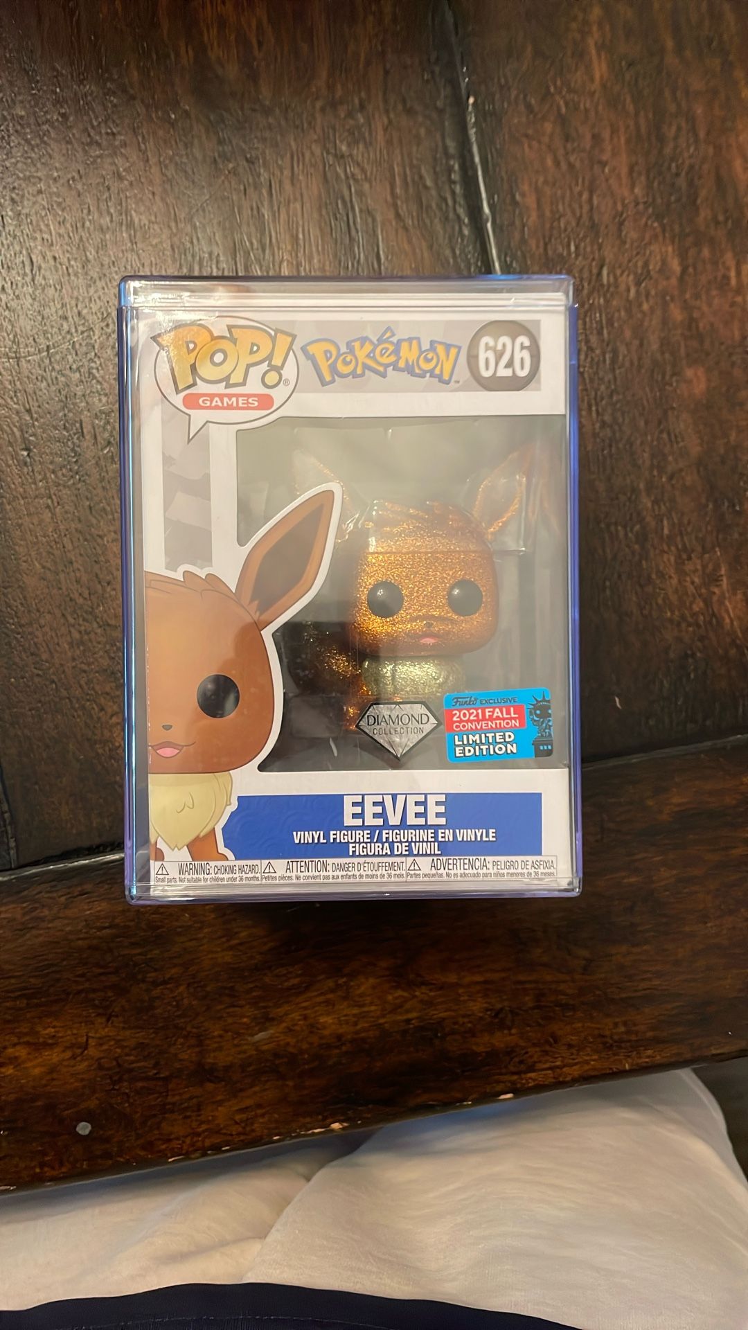 Pokémon Eevee Funko Pop Diamond Collection
