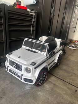 Mercedes Benz AMG G Wagon Ride On Car Kids