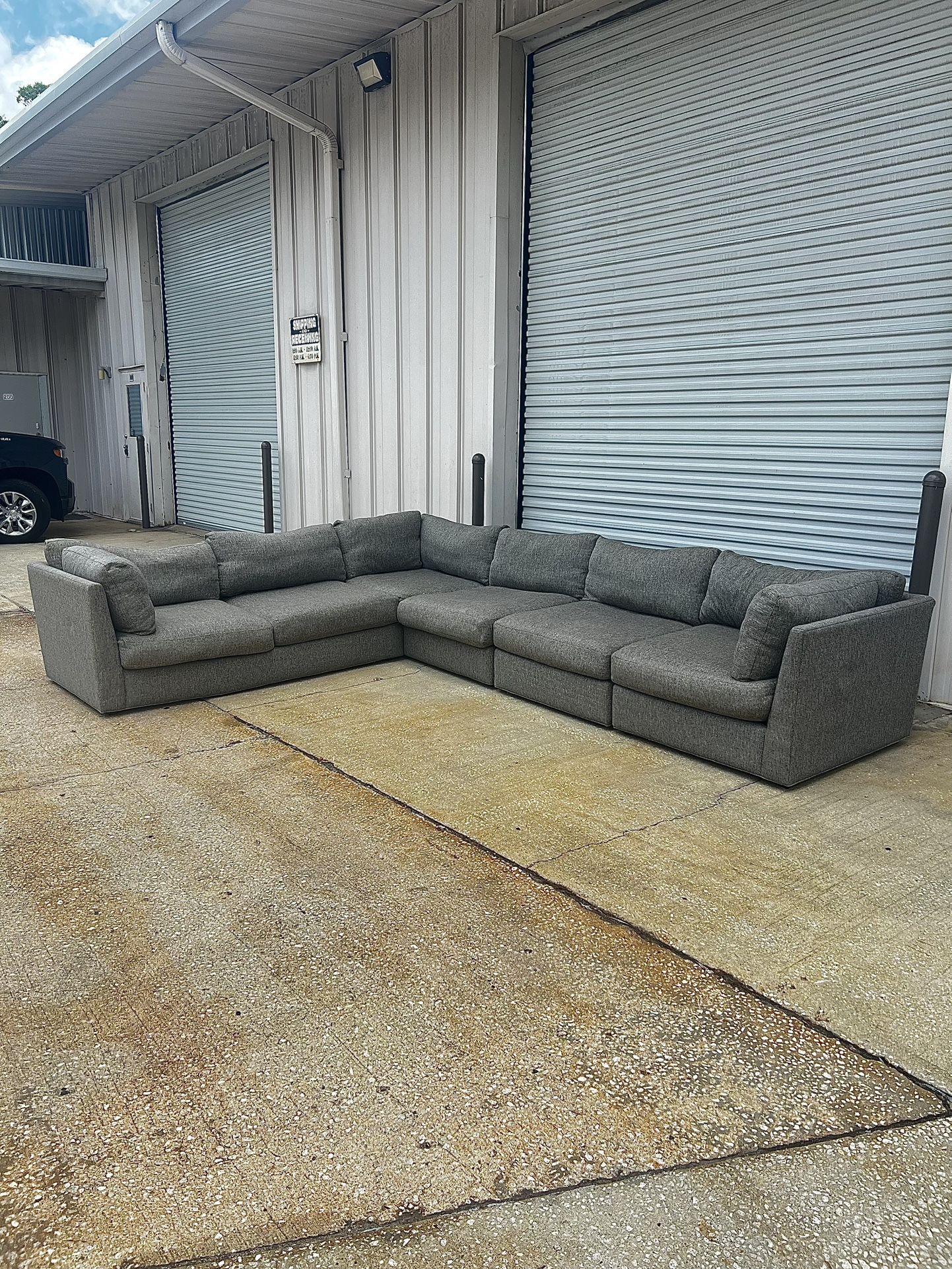 4-piece Cindy Crawford Sectional Couch