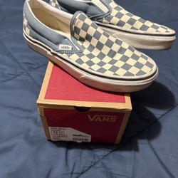 Women’s Slip On Vans Size 7.5