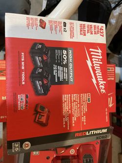 Milwaukee M18 18-V Kit with Two 6.0 Ah Battery and Charger