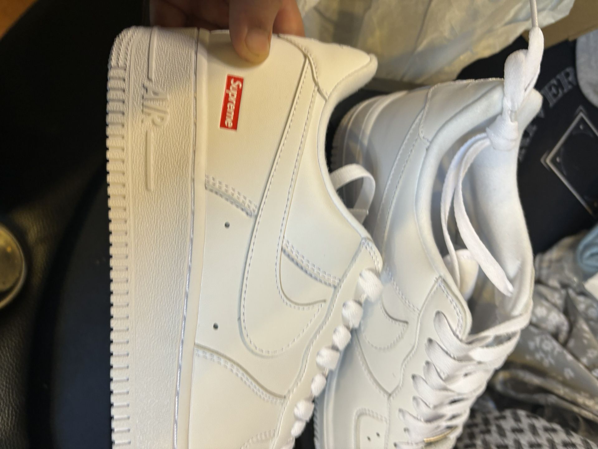 supreme airforce white - size 10 