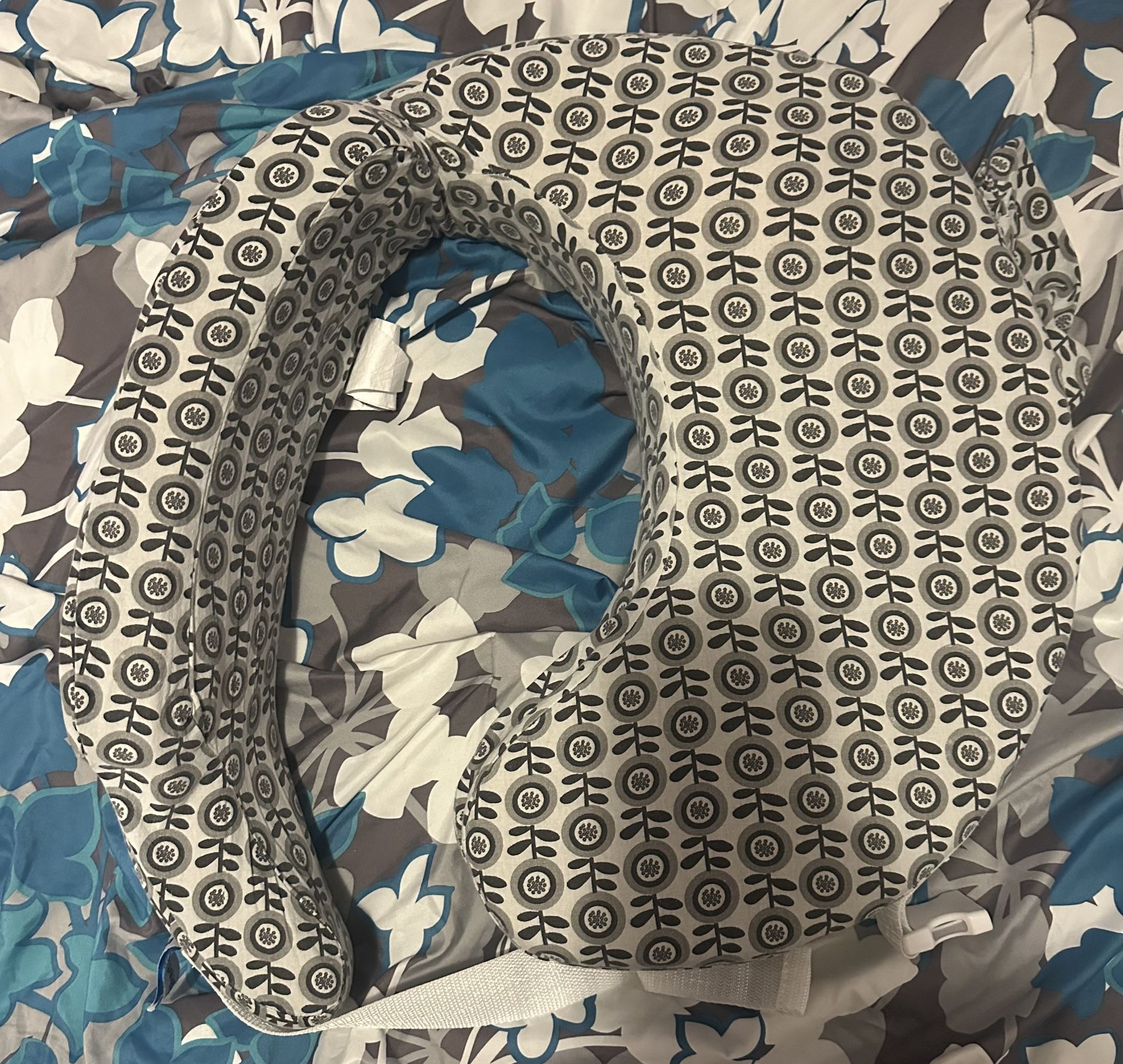 My Brest Friend Nusing Pillow Plus Extra Cover