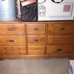 9 Drawer Dresser