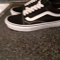 Vans mens 8.5 Great Condition 