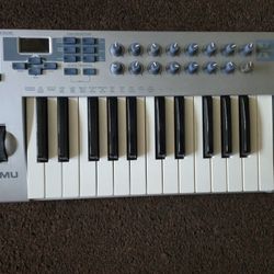 E-MU  X board 25 Controller Keyboard