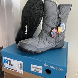 Brand New Columbia Waterproof Snow Boots Sz 7  Retail For $70