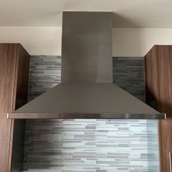 Almost New 42 Inch Zephyr Range Hood