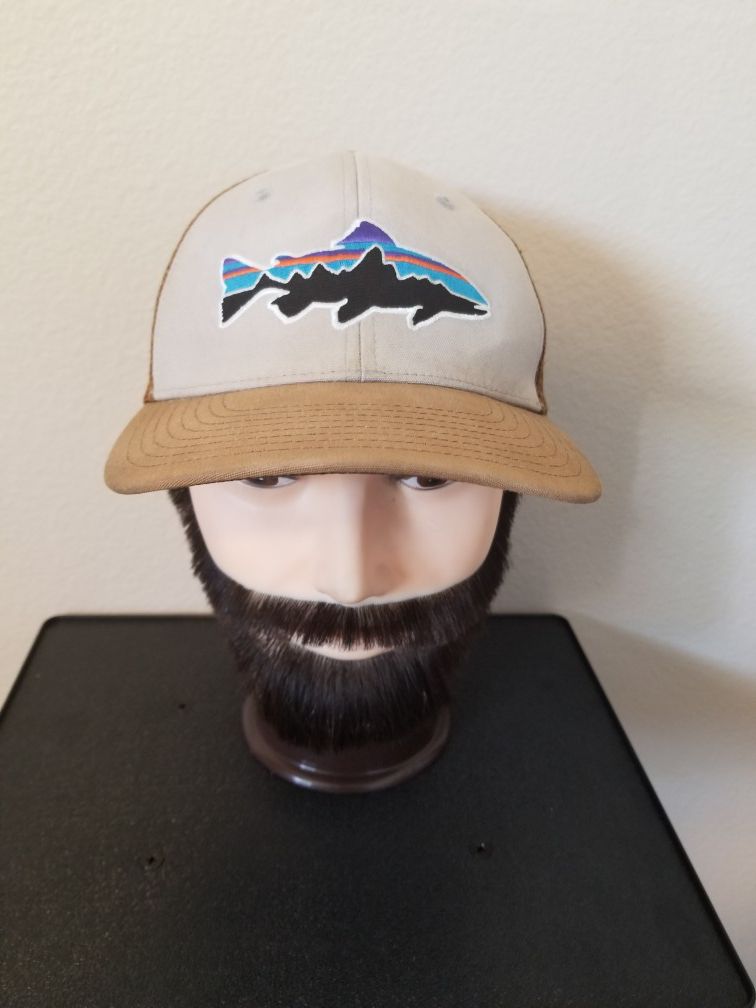 🧢PATAGONIA HAT PREOWNED TRUCKER HAT🧢