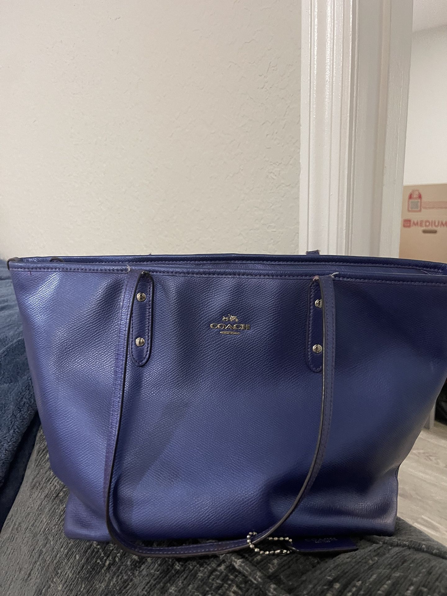 $100- Coach Vintage Handbag 