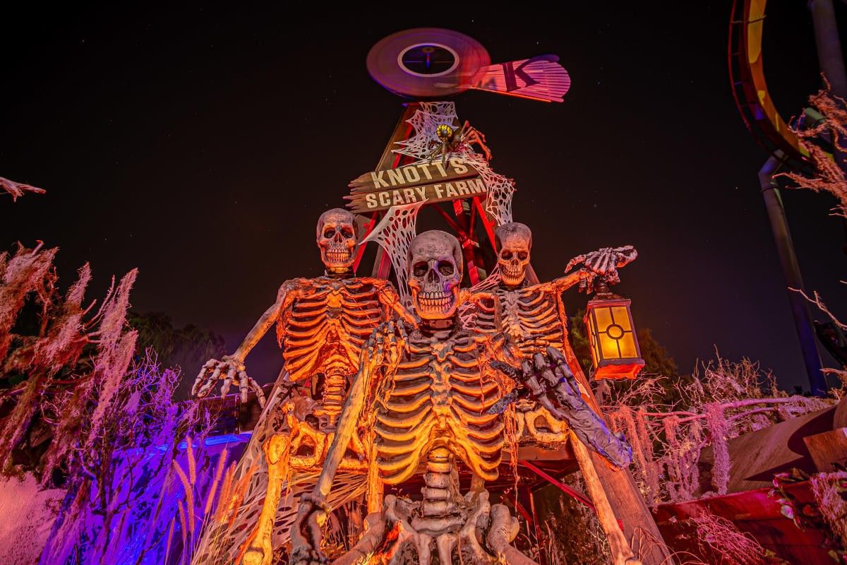 Knotts Scary Farm 2025