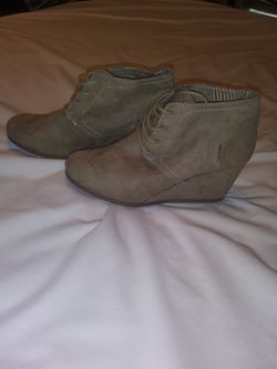 Women's boots