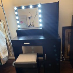 Vanity Desk with Lights and Chair