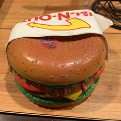 IN-N-OUT Squeeze toy