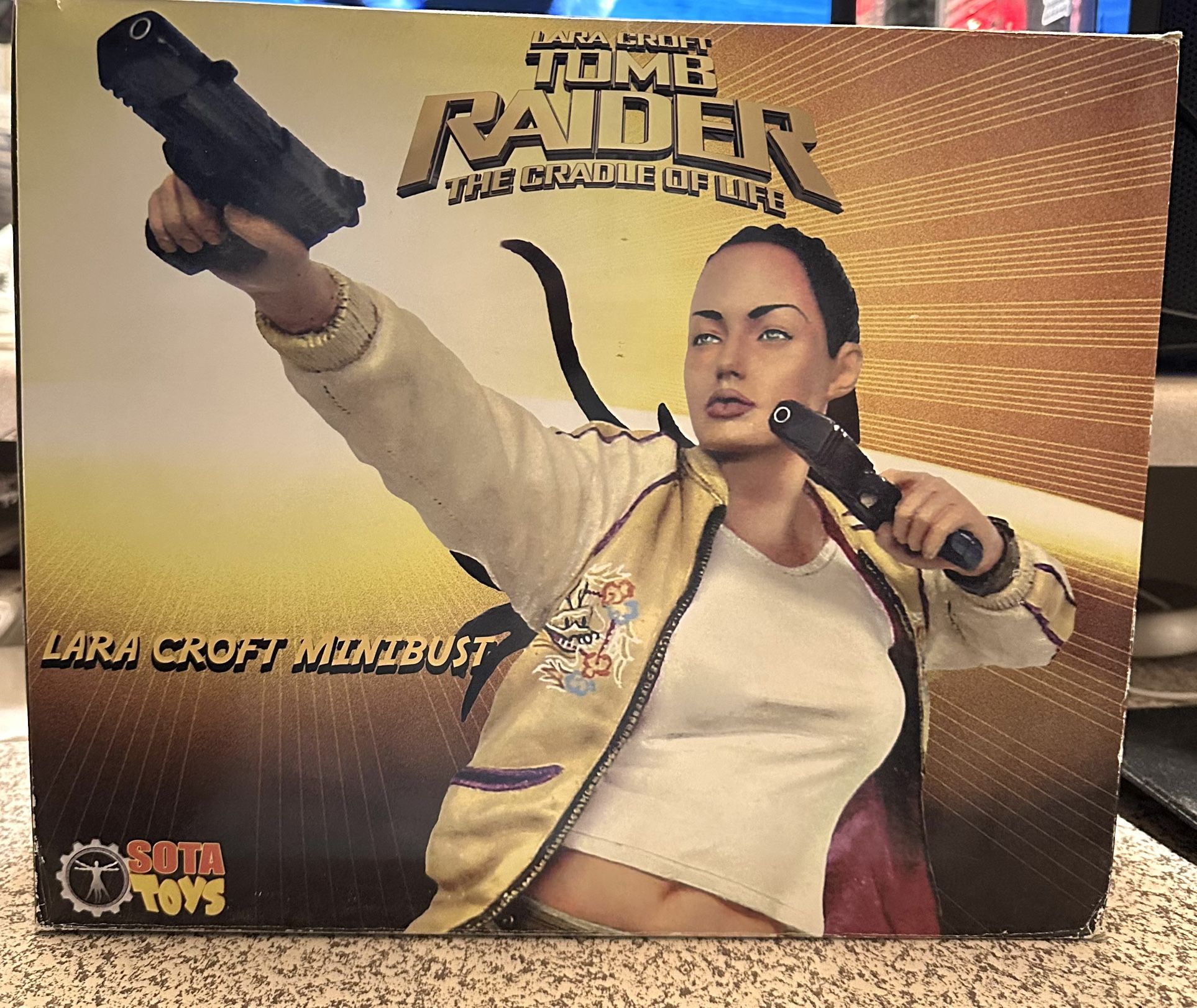 Lara Croft Minibust Limited Edition