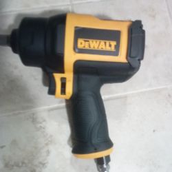 Half inch drive DeWalt air impact