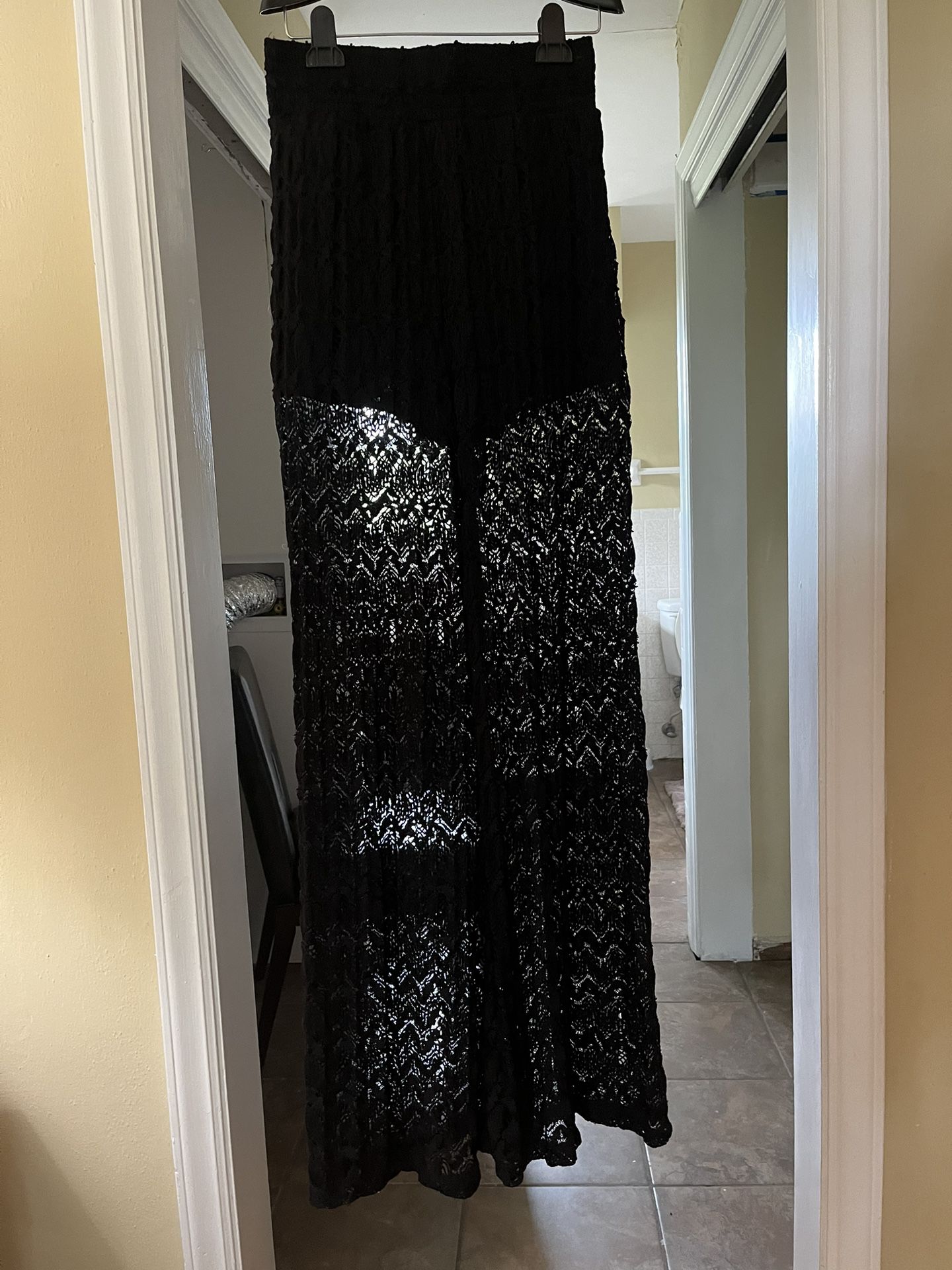 alter’d state Tall Lace Dress Pants Black