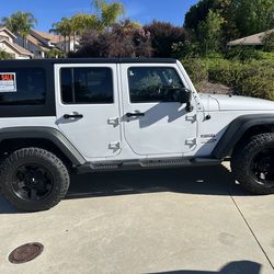 2012 clean Jeep Wranger Sport