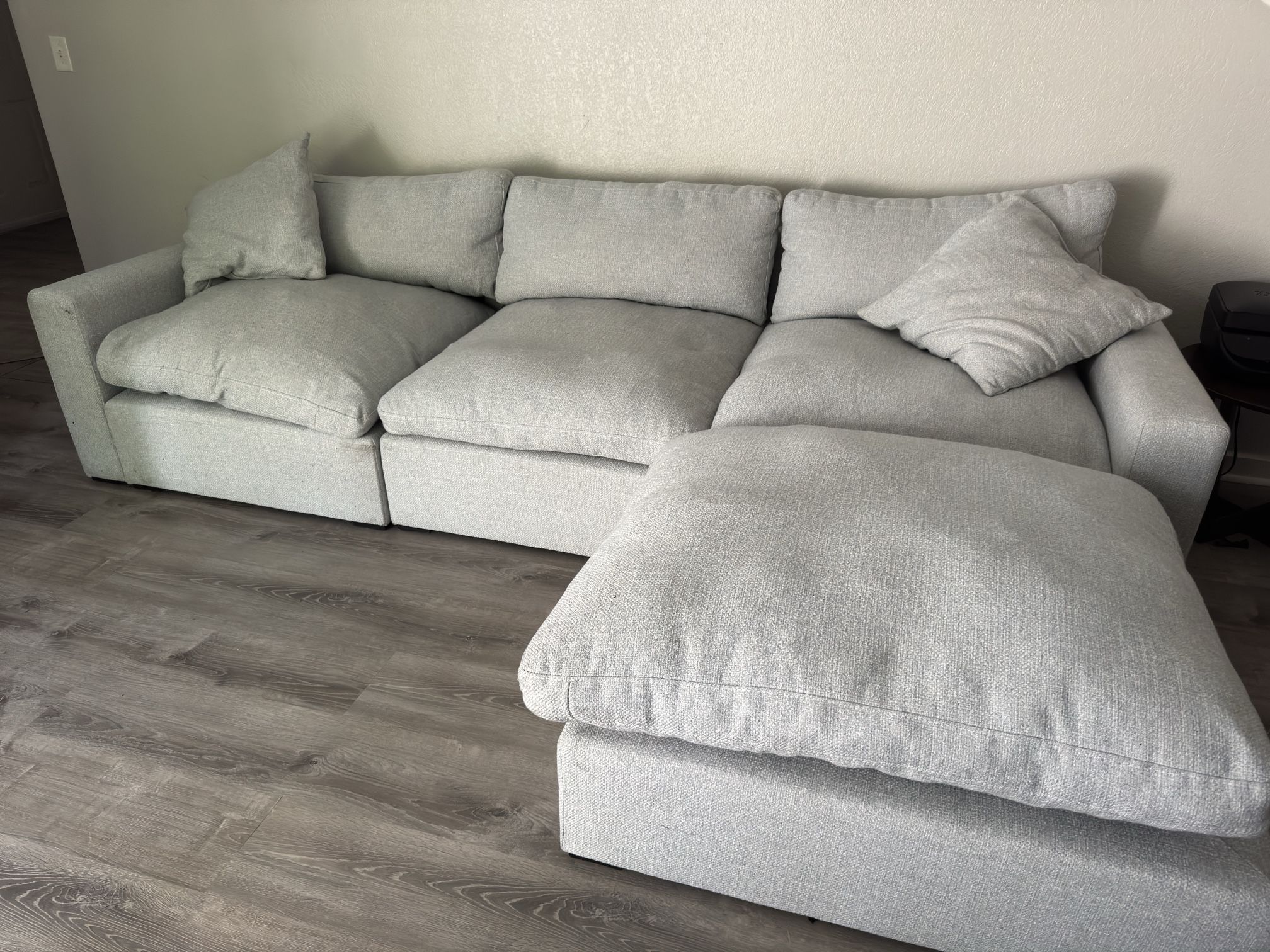 Sectional Couch Sofa (Free Delivery)π