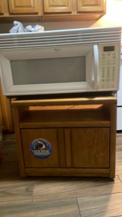 Whirlpool microwave and stand