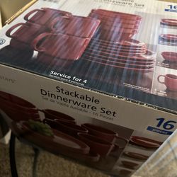 Dinnerware Set 