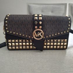 Michael Kors Pocketbook With Wallet.