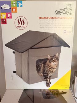 Kitty City Heated cat house